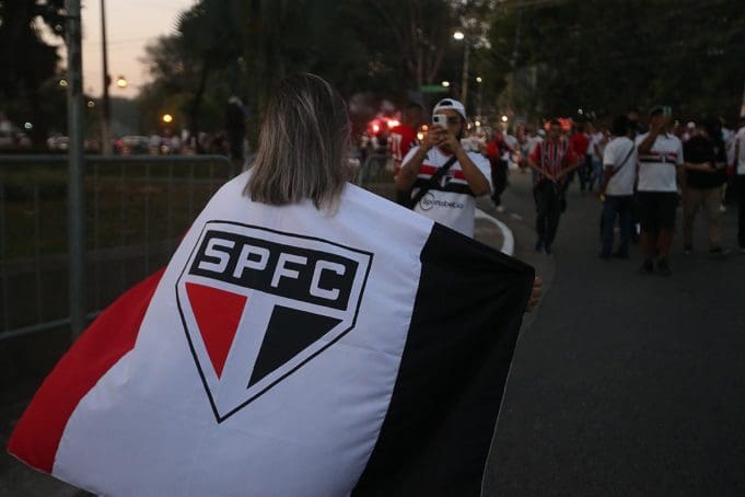 São Paulo anuncia mais de 20 mil ingressos vendidos para jogo contra o RB Bragantino