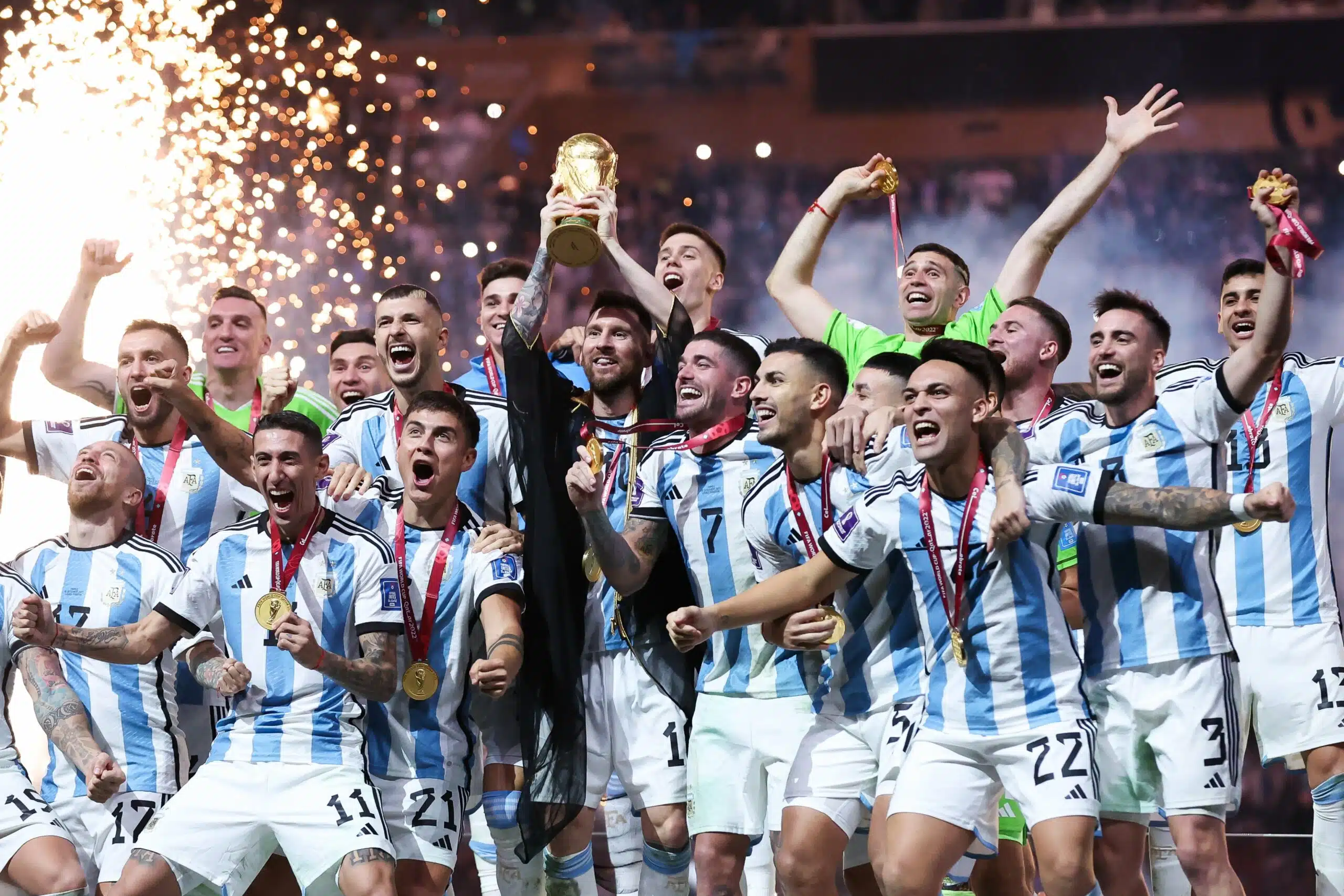 Calleri, Galoppo e Crespo celebram vitória da Argentina na final da Copa do Mundo; confira
