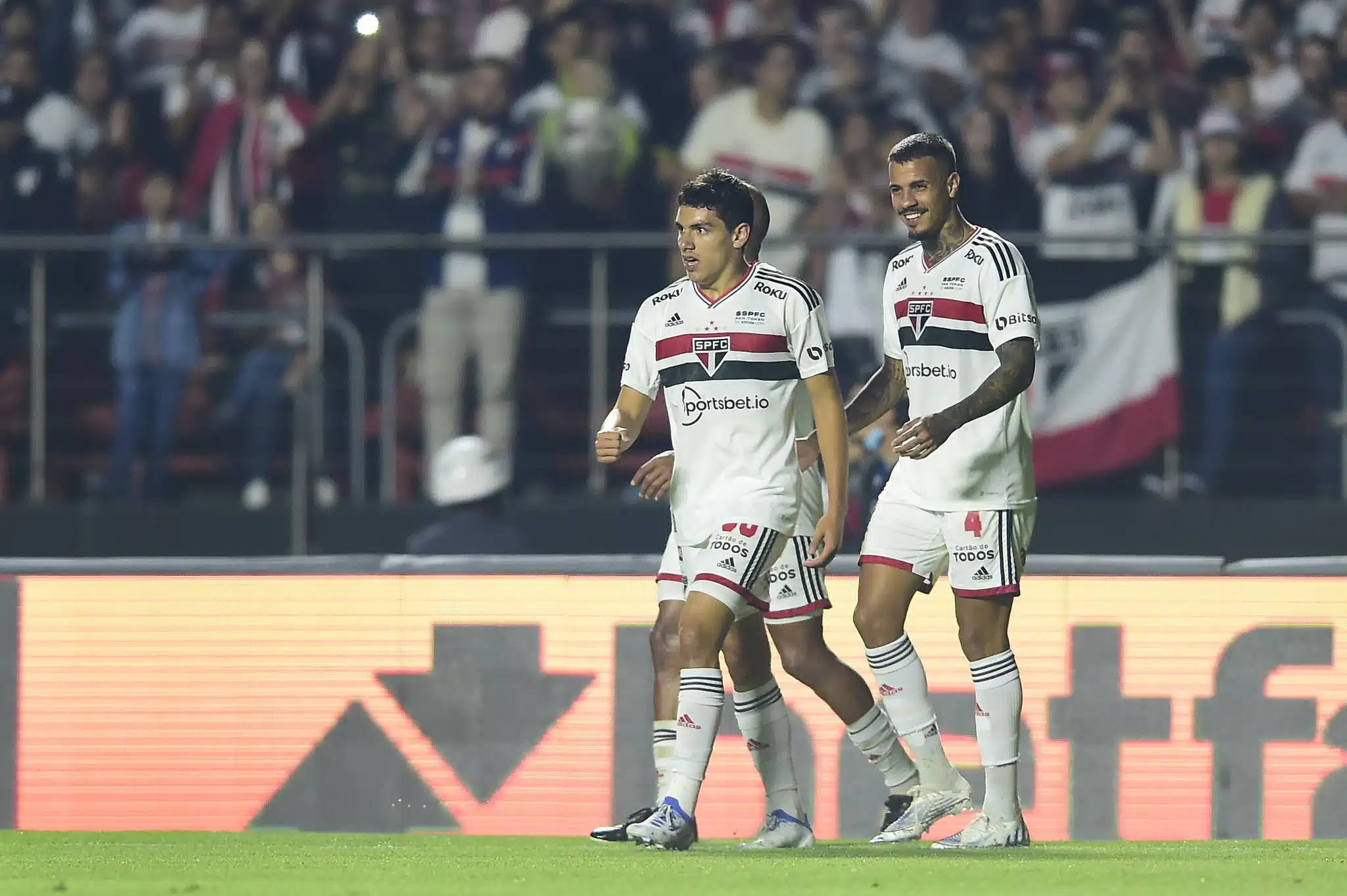 Três jogadores do São Paulo seguem no DM no início da pré-temporada