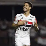 Alexandre Pato comenta em publicação de jogador do São Paulo: "Terá muitas alegrias aí"