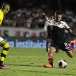 São Paulo perde invencibilidade com terceira camisa