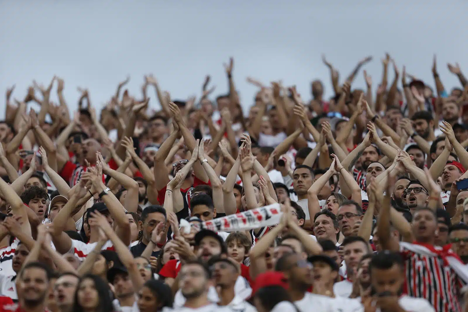 São Paulo divulga parcial de ingressos vendidos para clássico contra o Santos