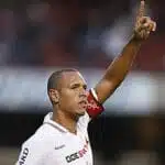 Luis Fabiano manda o recado: "Me contrata que eu jogo de graça pelo São Paulo"