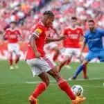 David Neres pelo Benfica