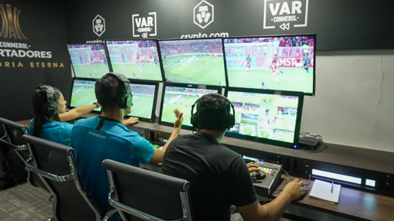 Jogos da Sul-Americana 2023 contaram com VAR com conexão remota