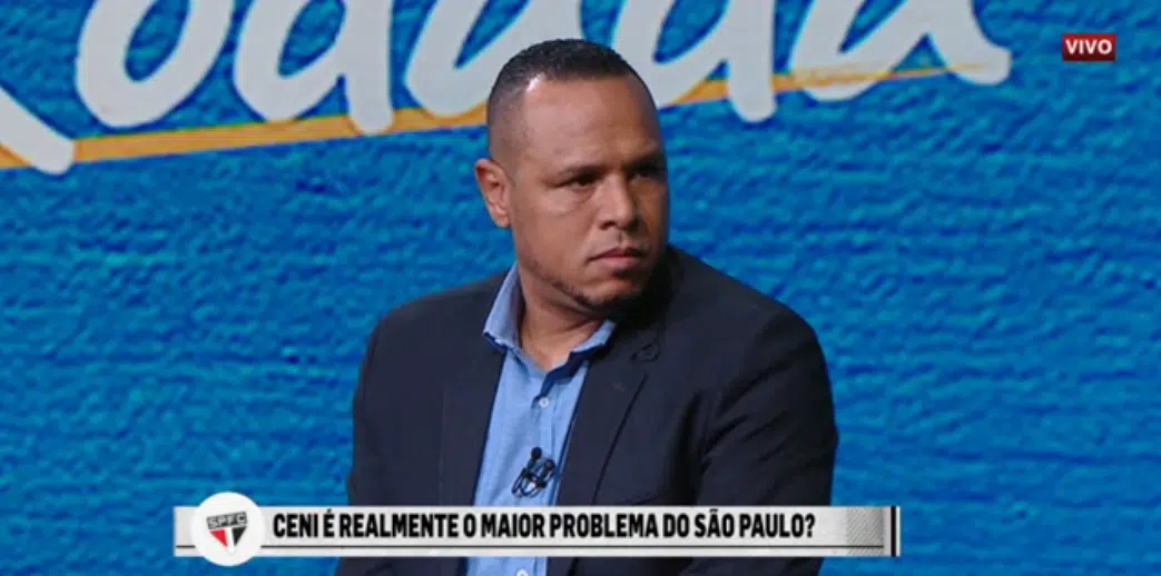 "O São Paulo está indo cada vez mais para o buraco", desabafa Luís Fabiano