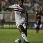 Atacante do São Paulo recebe elogios de Dorival Júnior: "Tem todo um potencial para desenvolver"