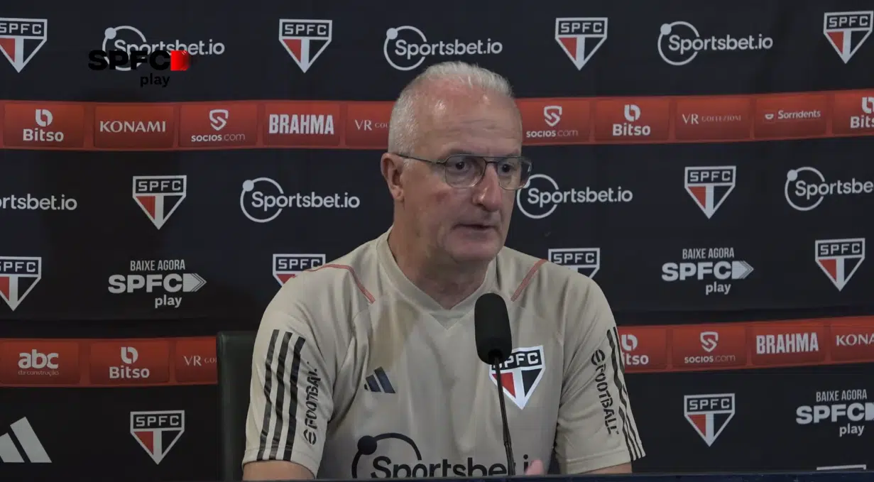Dorival Júnior projeta clássico do São Paulo contra o Corinthians