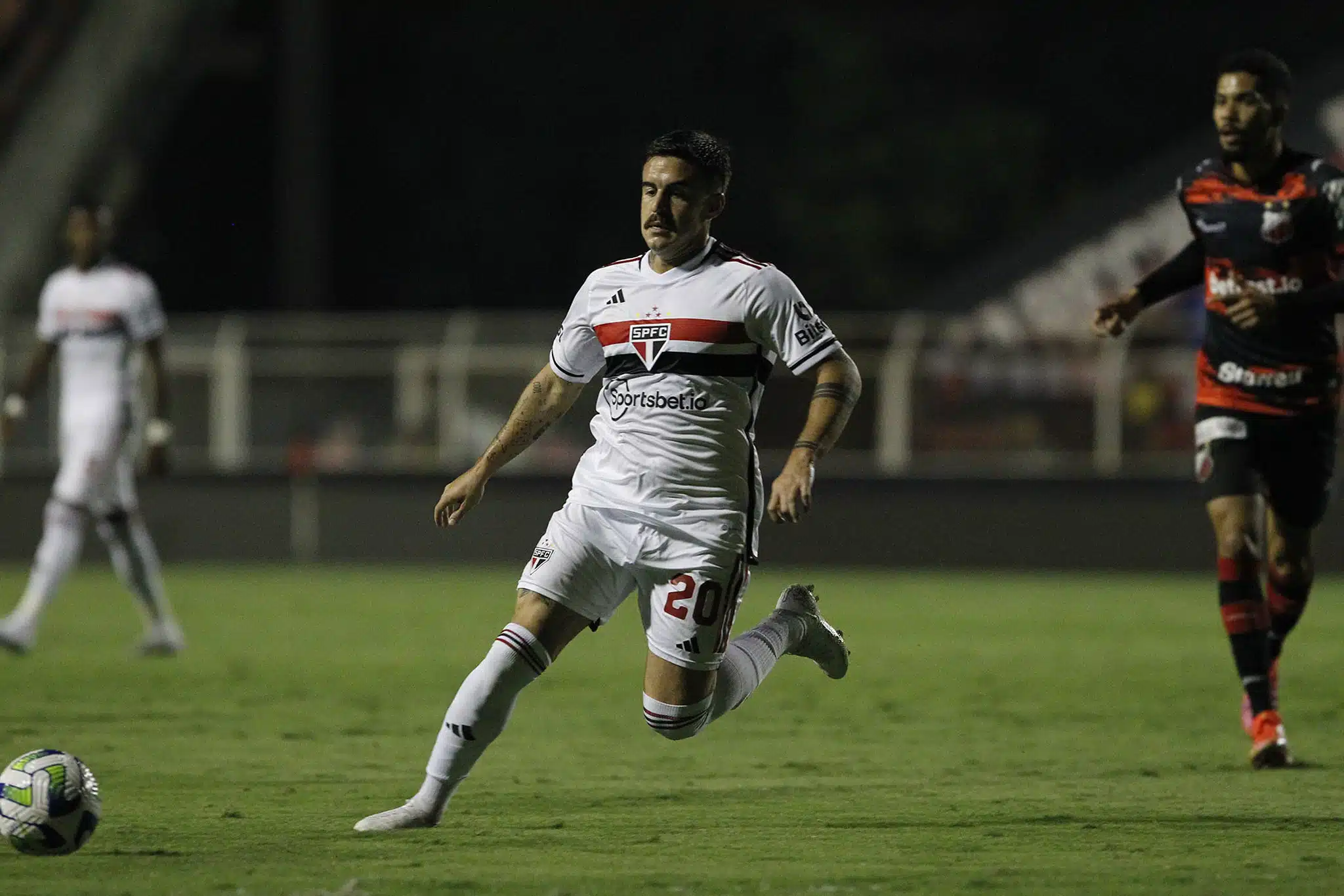 Gabriel se torna dúvida no São Paulo contra o Internacional