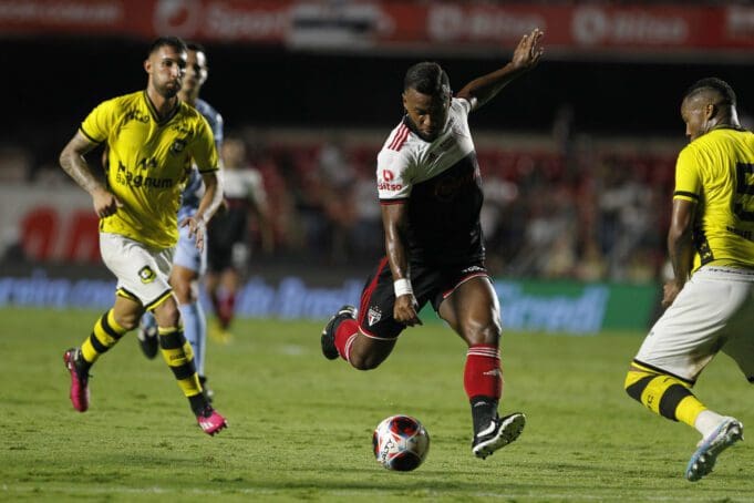 Dorival faz mudanças no time titular do São Paulo para enfrentar o Vasco; veja a escalação