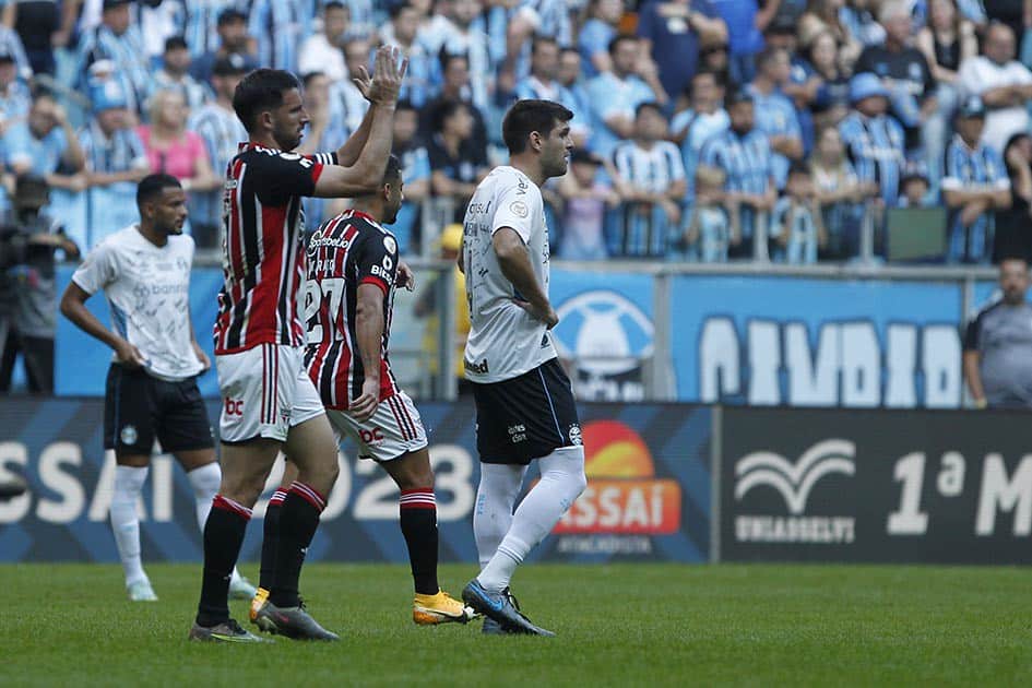 Calleri se torna o estrangeiro com mais gols pelo São Paulo no Brasileirão