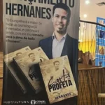 Carta do Profeta: Hernanes lança livro em São Paulo