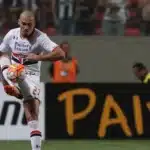 Ex-zagueiro do São Paulo está próximo de assinar com o Vasco