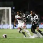 Confira as ofertas recebidas pelo São Paulo por lateral da base