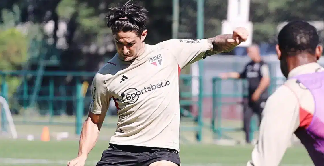 Assista aos gols de Pato no treino do São Paulo registrados pelo irmão do atacante