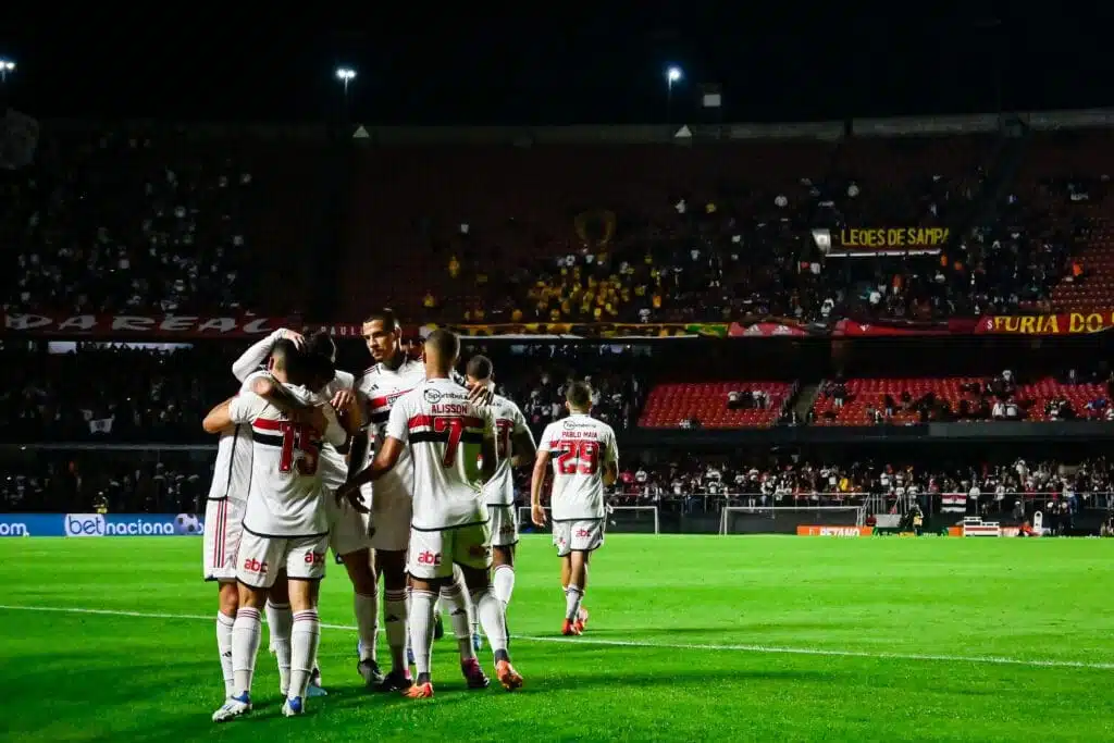 Mesmo com derrota para o Sport no Morumbi, São Paulo se classifica às quartas da Copa do Brasil