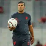 Athletico-PR passa por momento conturbado e enfrenta o São Paulo com técnico interino