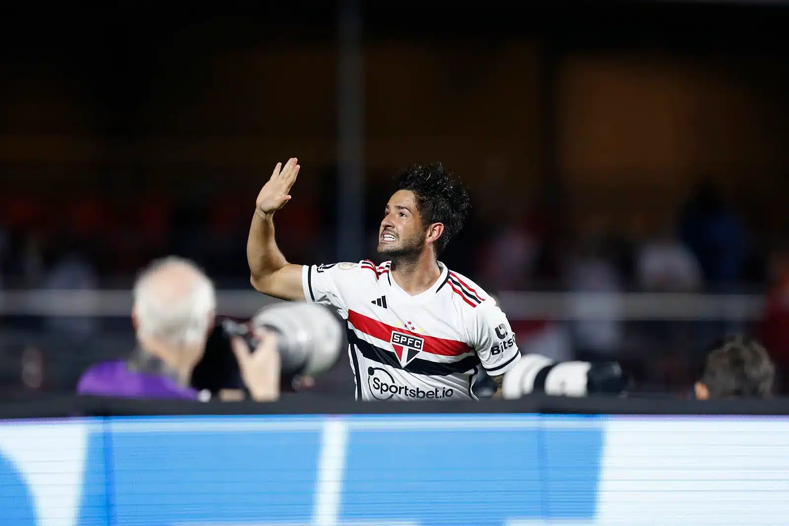 Reveja todos os gols de Alexandre Pato pelo São Paulo contra o Santos