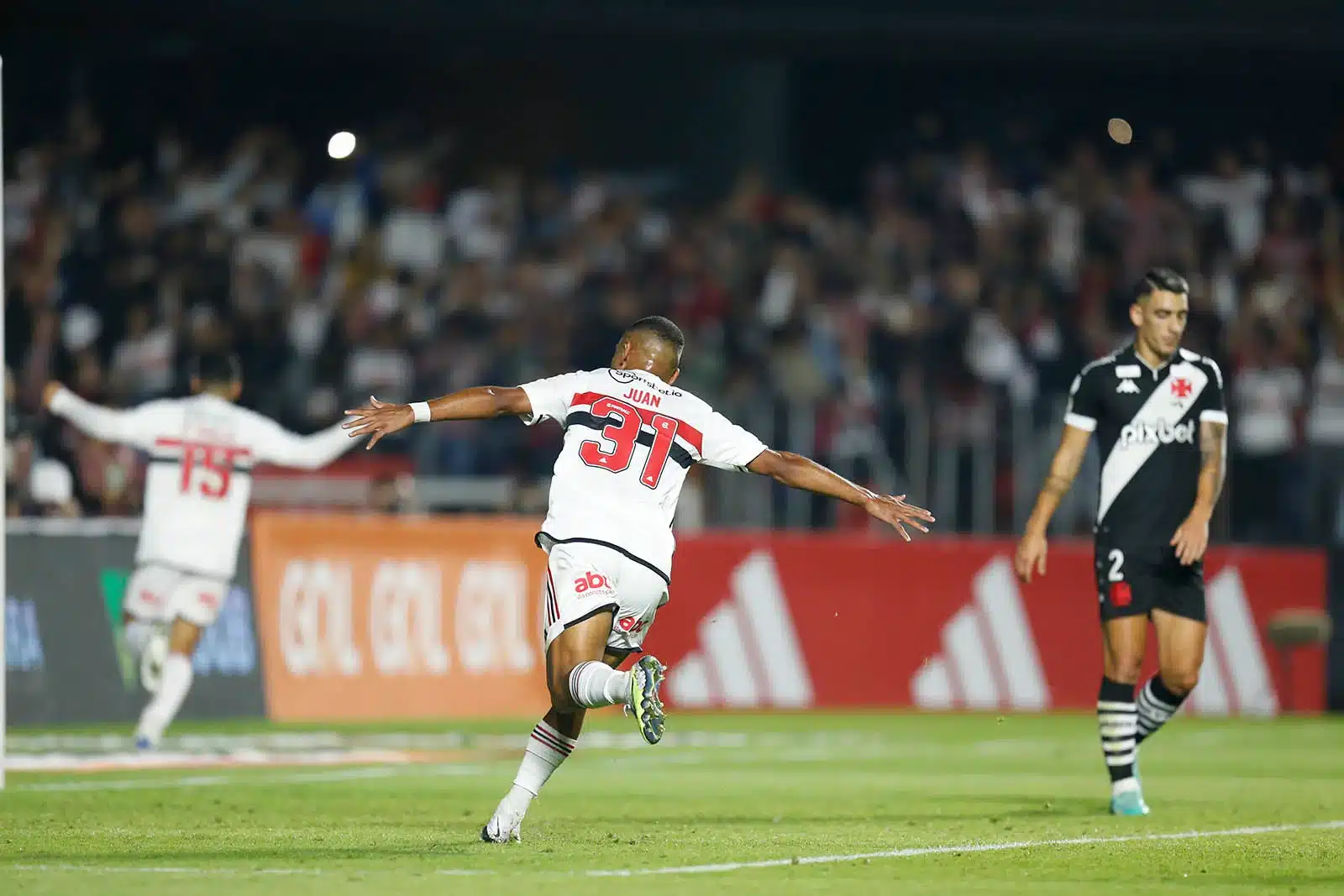 Devido aos desfalques, São Paulo tem mudanças para enfrentar o Fluminense