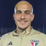 Matheus Belem estreia como titular do São Paulo e é eleito craque do jogo