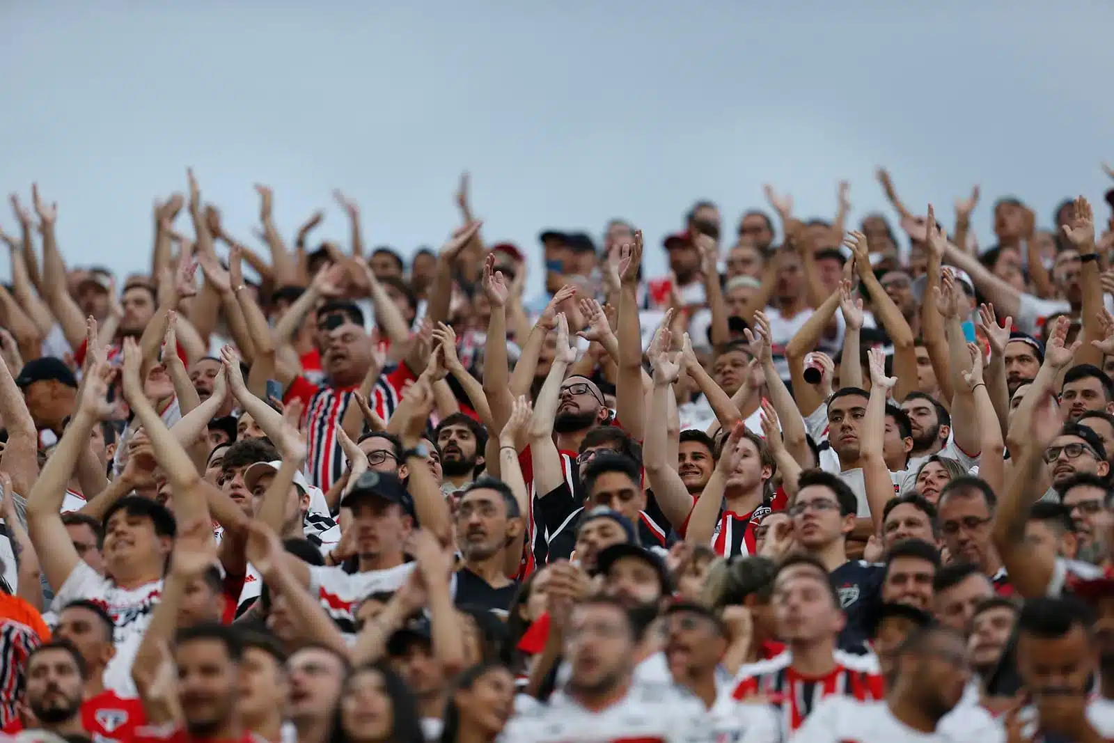 Veja o cronograma de venda dos ingressos para São Paulo x Corinthians no Morumbi