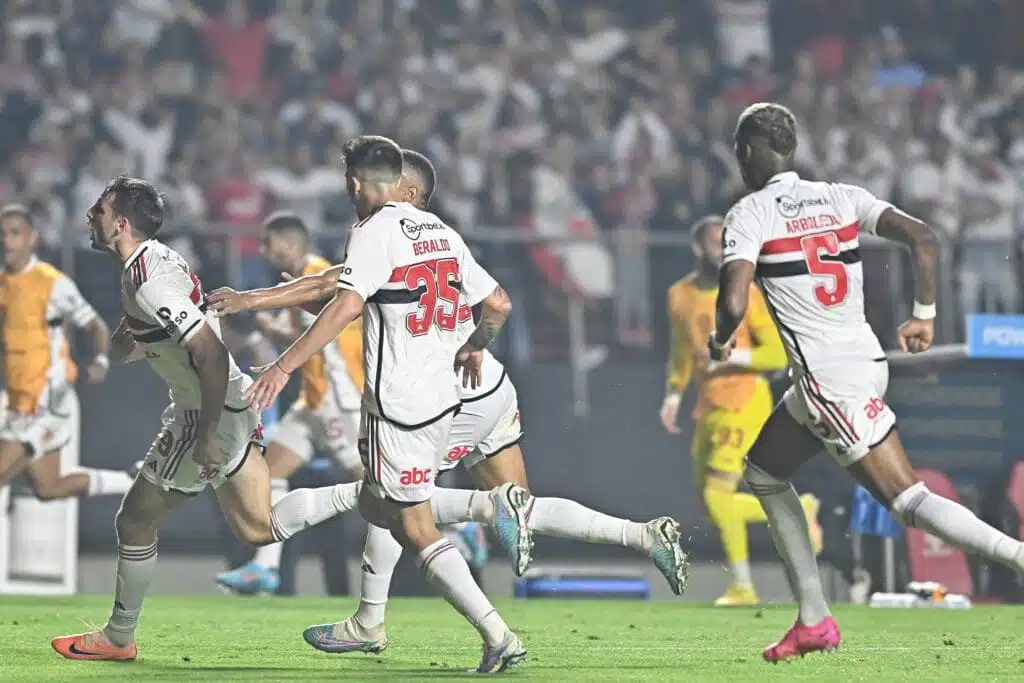 São Paulo vence o San Lorenzo