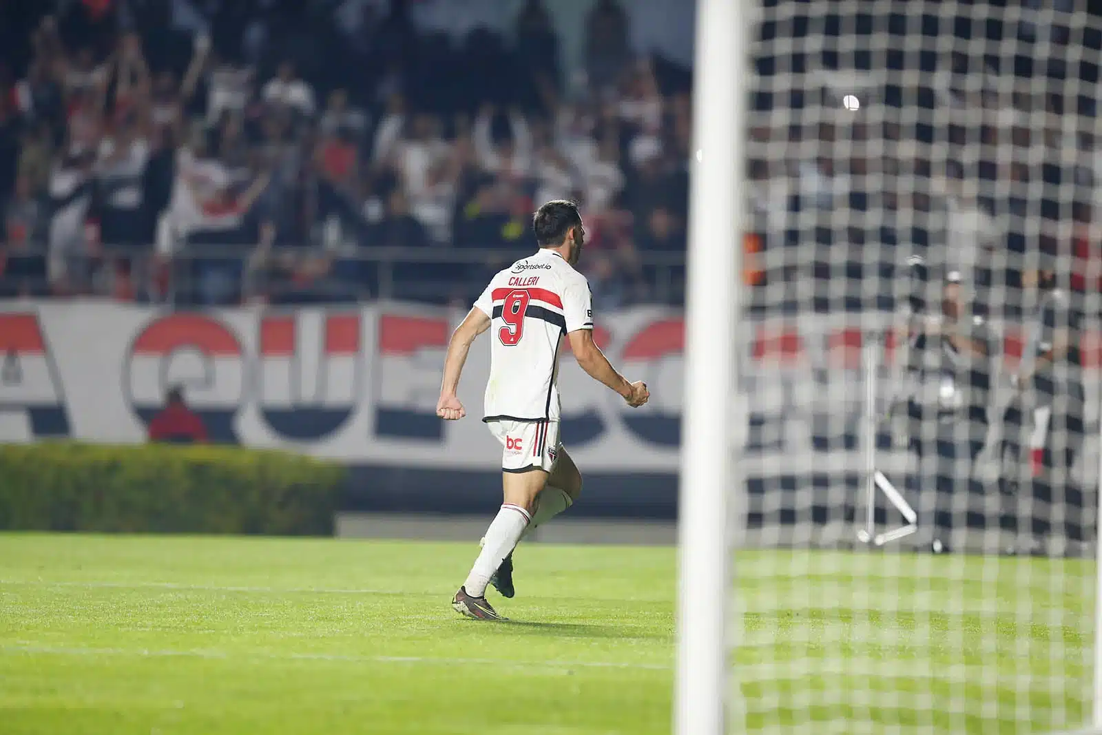 Com os retornos de Calleri e Luciano, o São Paulo está escalado contra o San Lorenzo