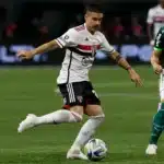 Gabi Neves treina normalmente e pode reforçar o São Paulo em breve