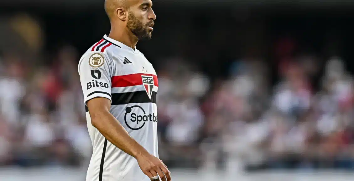 "No futebol brasileiro não tem jogador igual ao Lucas", afirma ídolo do Corinthians