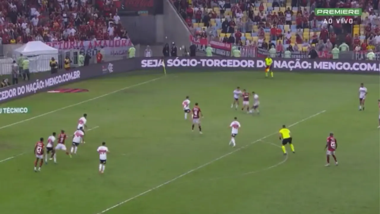 Caio reclama da arbitragem de SPFC x Flamengo: "Engraçado como escolhem os pênaltis que dão"