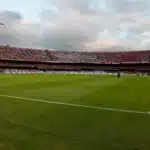 Torcida do São Paulo segue sem atualizações sobre ingressos disponíveis para duelo contra o Corinthians