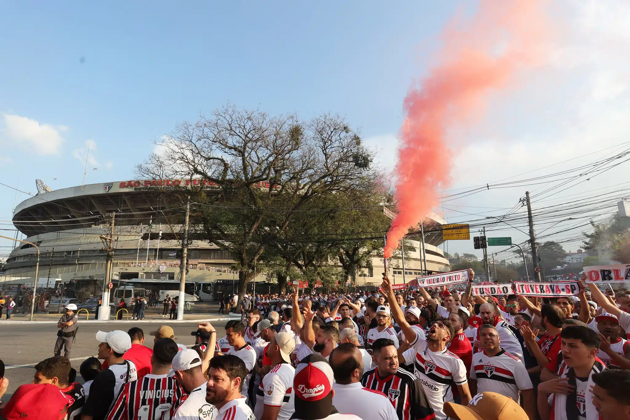 São Paulo divulga parcial de ingressos vendida para jogo contra o Botafogo