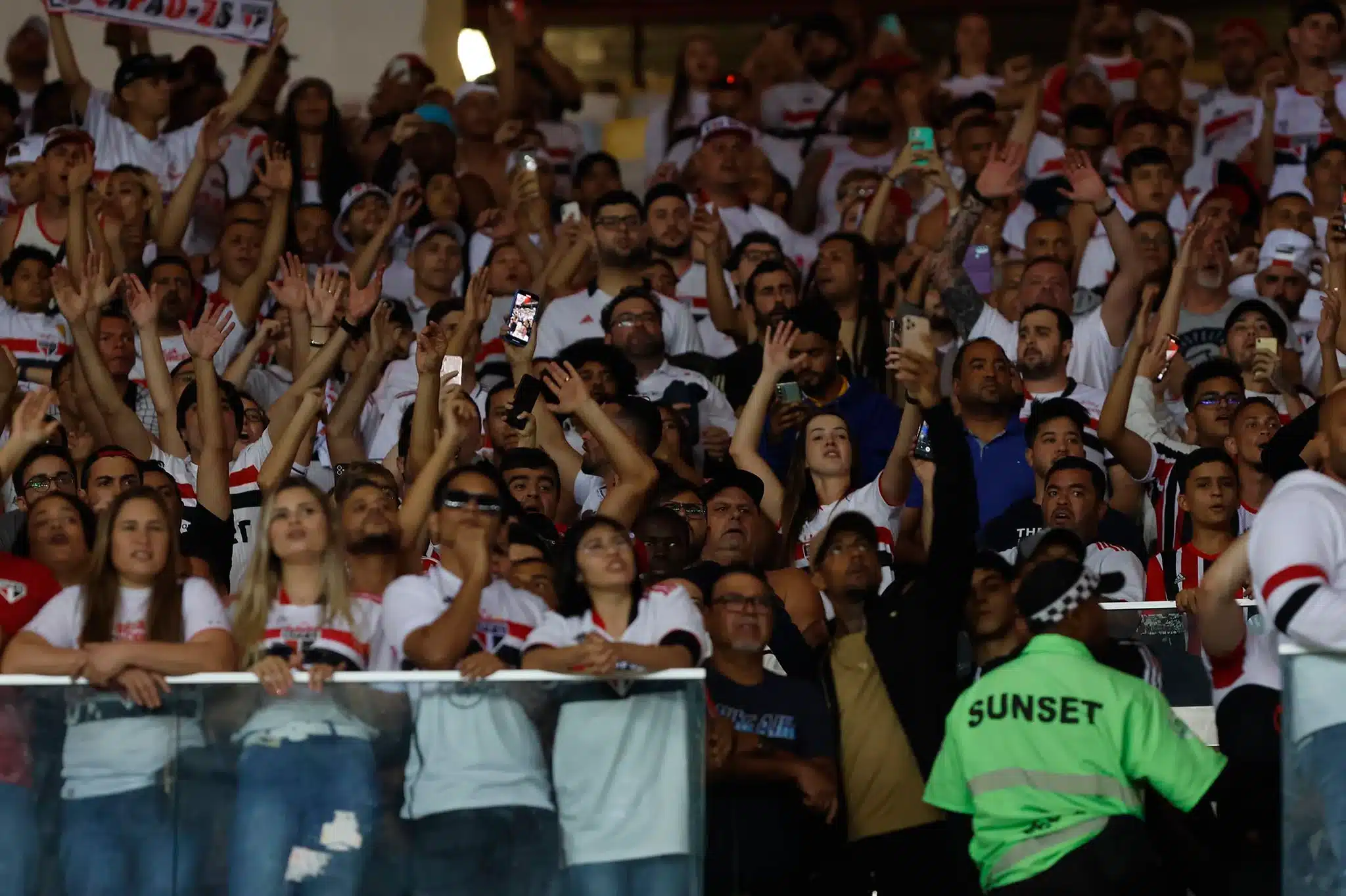 Torcidas de São Paulo e Flamengo aguardam por novidades sobre ingressos para a final da Copa do Brasil