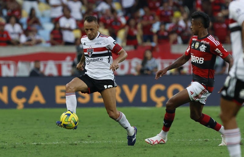 Rafinha contra o Flamengo pela Copa do Brasil