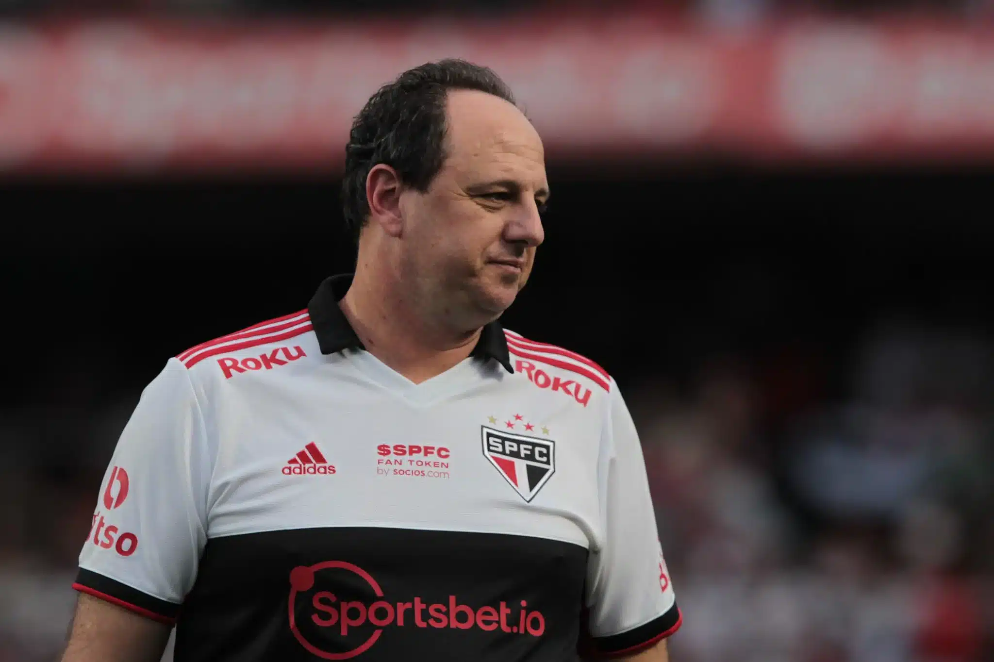 Sem clube desde que saiu do São Paulo, Rogério Ceni acerta com o Bahia