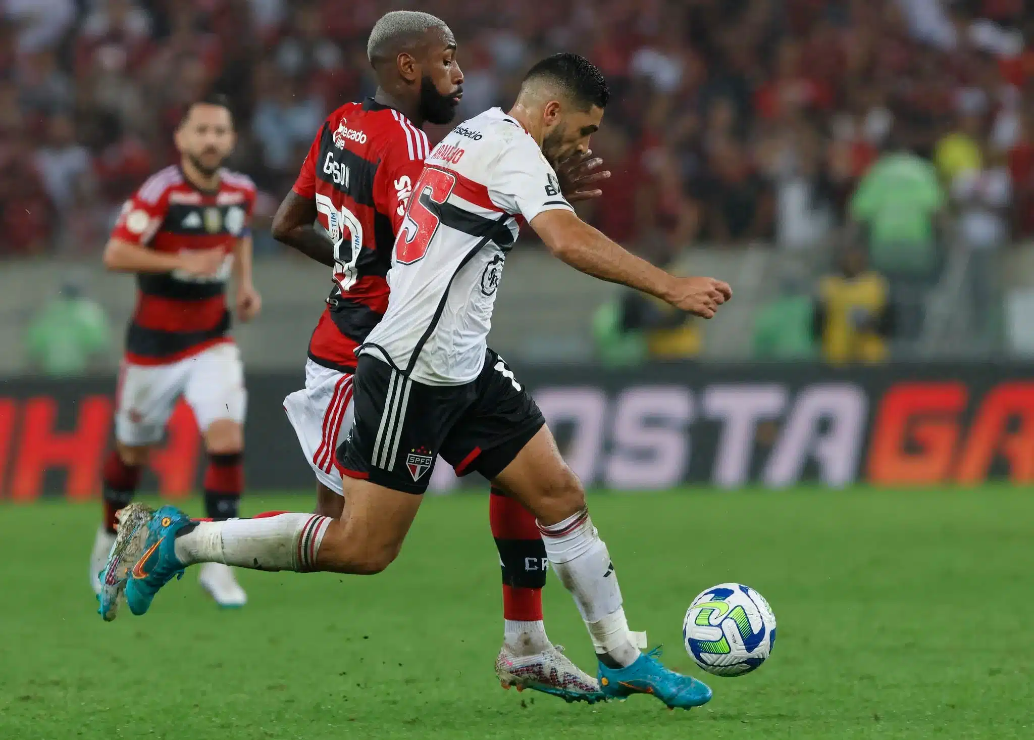 Muller escala o São Paulo ideal para enfrentar o Flamengo no Maracanã; confira