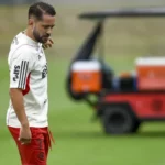 São Paulo faz consulta por Everton Ribeiro; entenda a situação