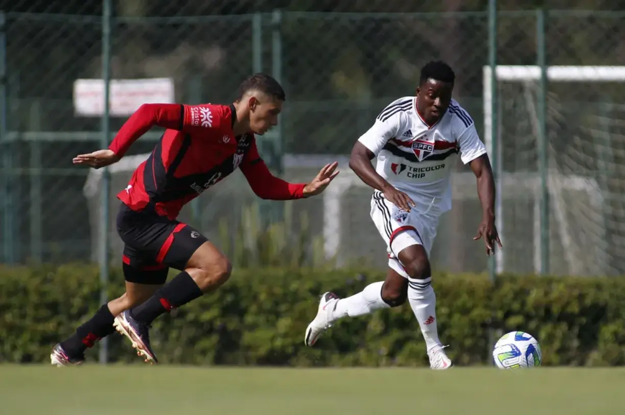 São Paulo prepara jogadores africanos da base para o profissional em 2024
