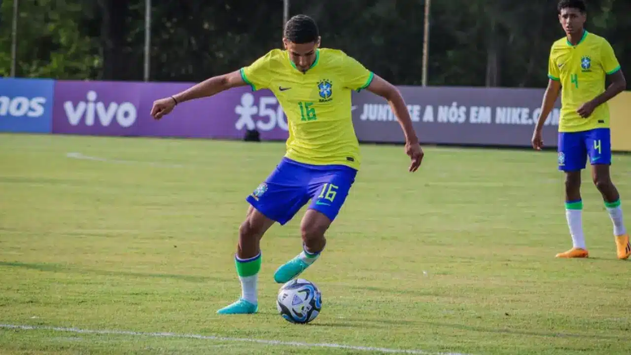 Promessa do Tricolor rompe o ligamento do joelho em jogo pela Seleção Brasileira