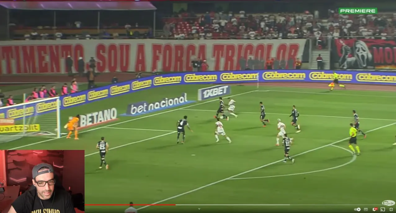 Ilsinho impressiona torcedores com reacts dos jogos do São Paulo; confira