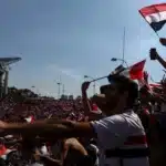 Português reage à festa da torcida do São Paulo na final da Copa do Brasil