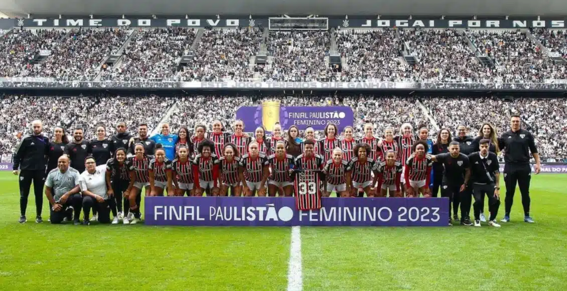 Final do Paulistão Feminino tem maior público pagante do futebol brasileiro neste domingo