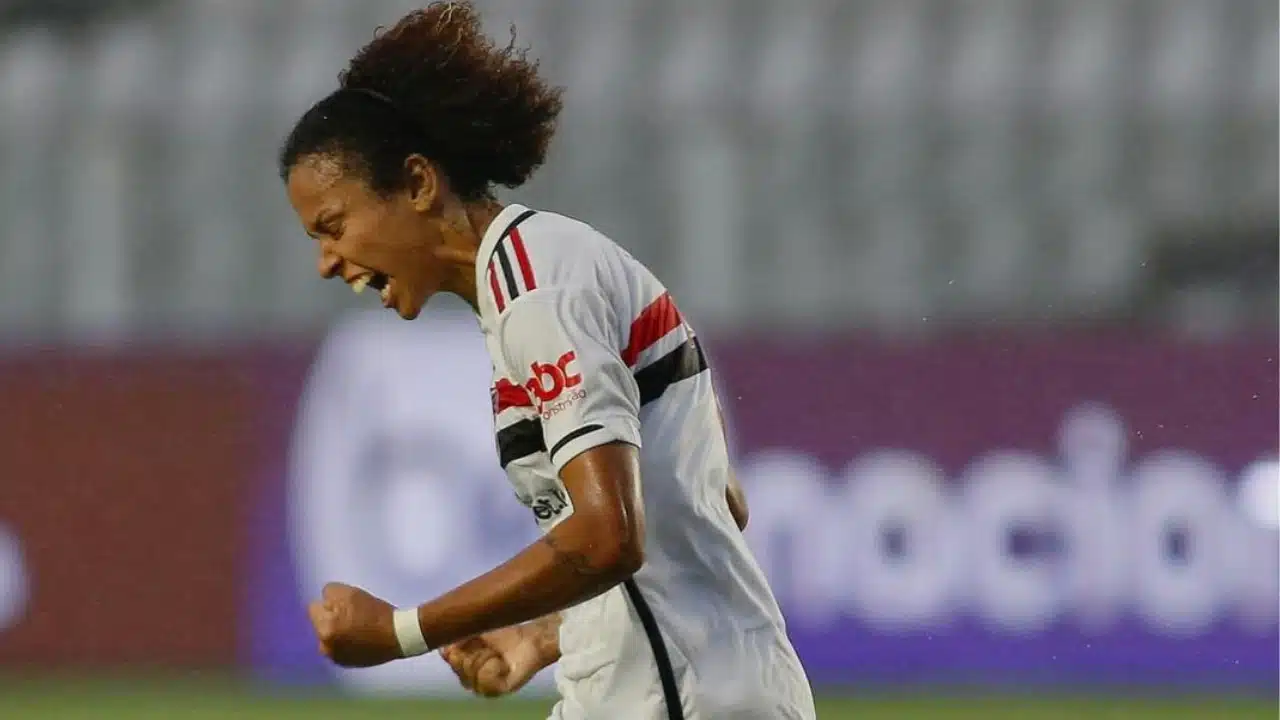 De virada, São Paulo vence Corinthians e abre vantagem na final do Paulista Feminino