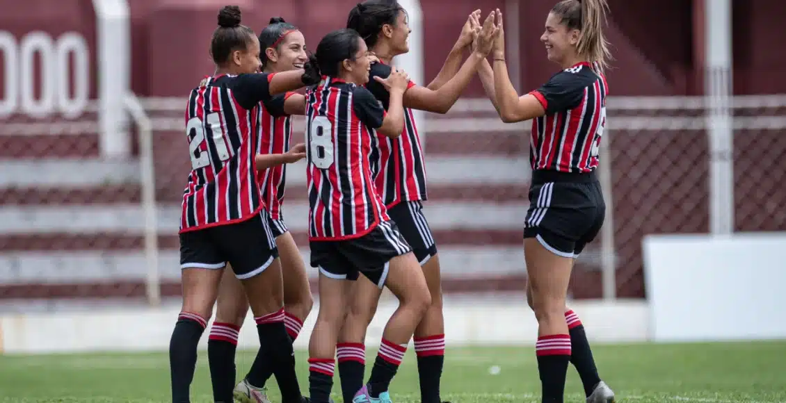 São Paulo faz 10 a 0 no Real Brasília na Copinha Feminina.
