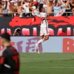 Ouça as melhores narrações do gol de Nestor na conquista do São Paulo da Copa do Brasil