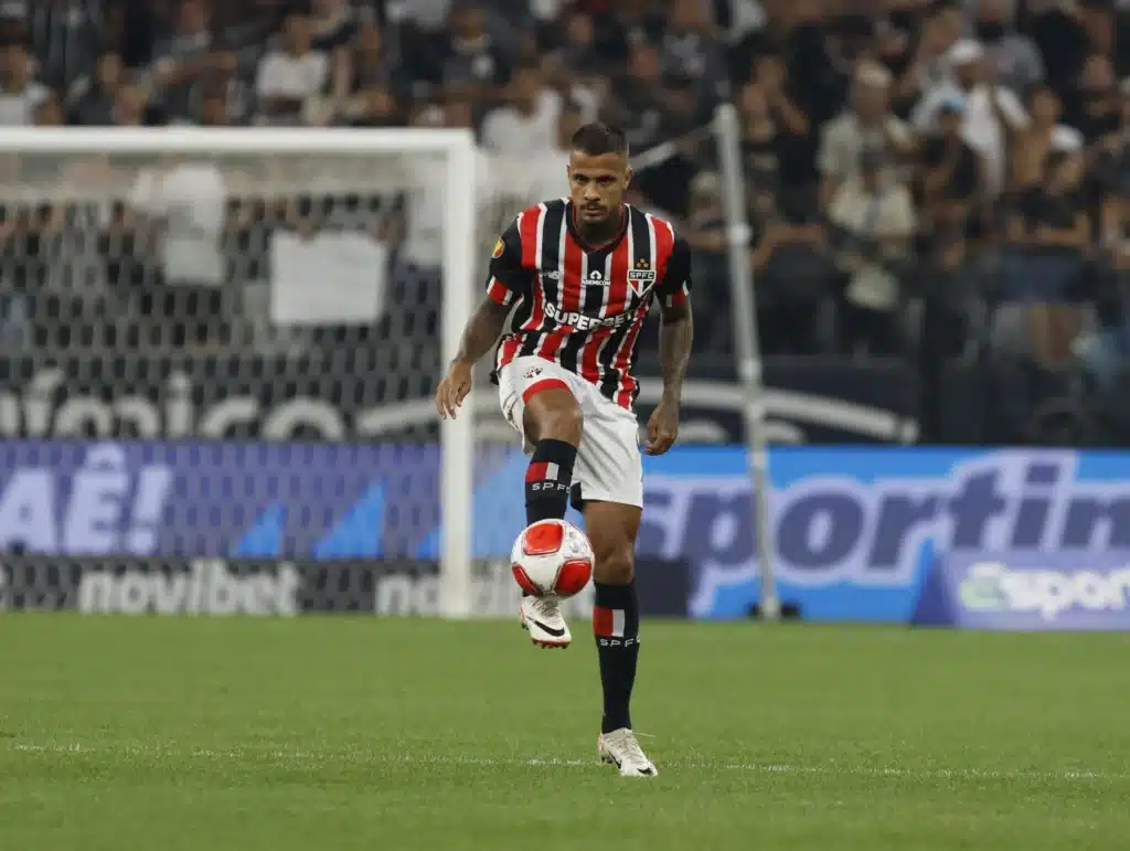 Diego Costa fala sobre Caio Paulista no Palmeiras