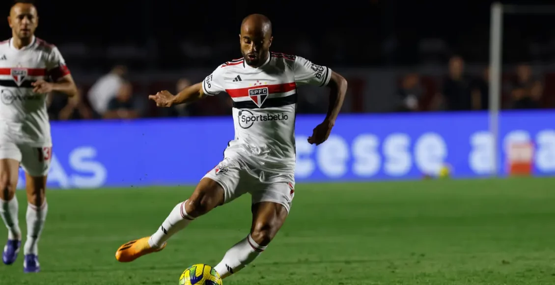 Lucas retorna e São Paulo está escalado para enfrentar o Corinthians