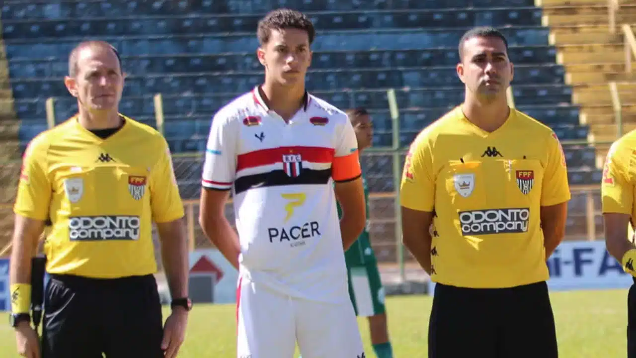 São Paulo contrata jovem zagueiro do Botafogo-SP