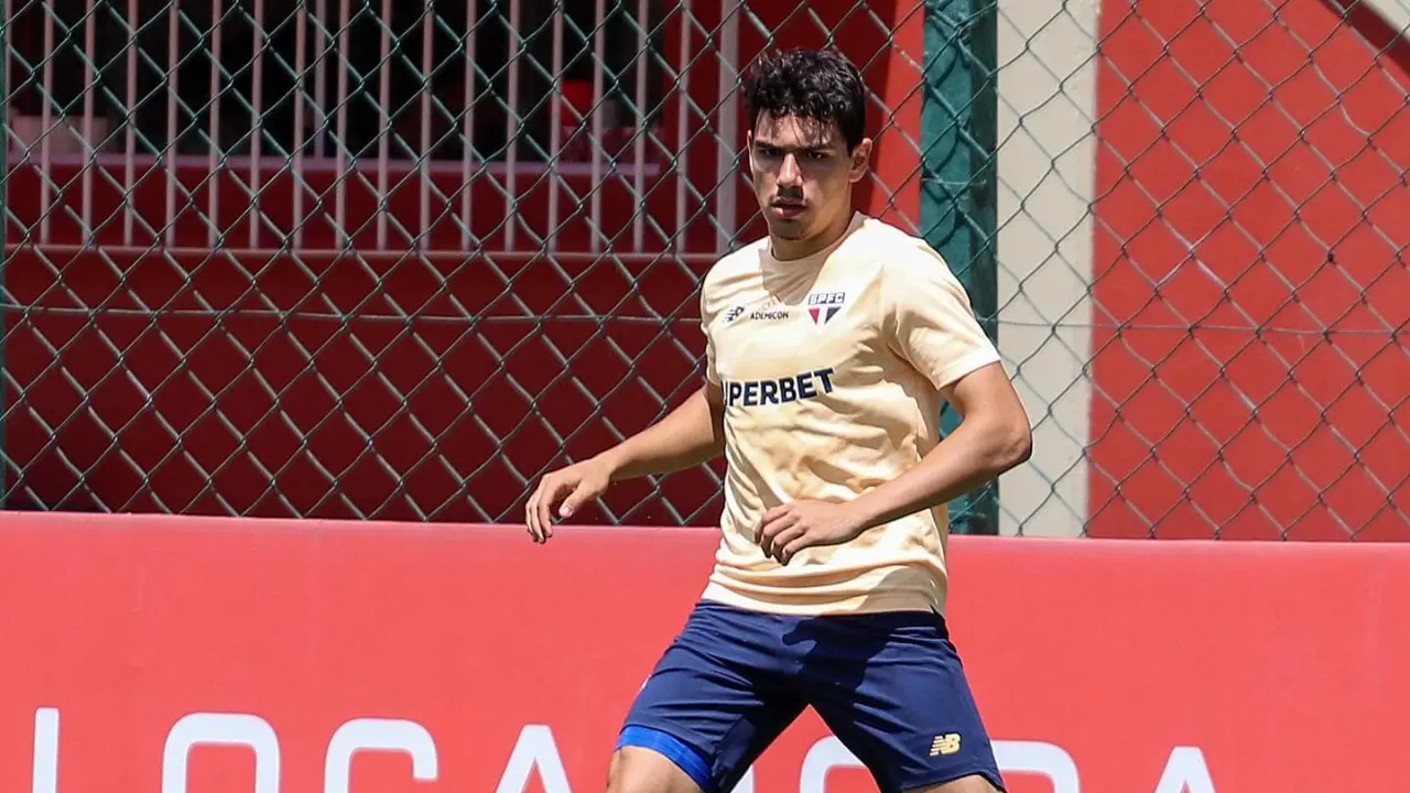 São Paulo faz atualizações sobre Moreira e outros jogadores do elenco