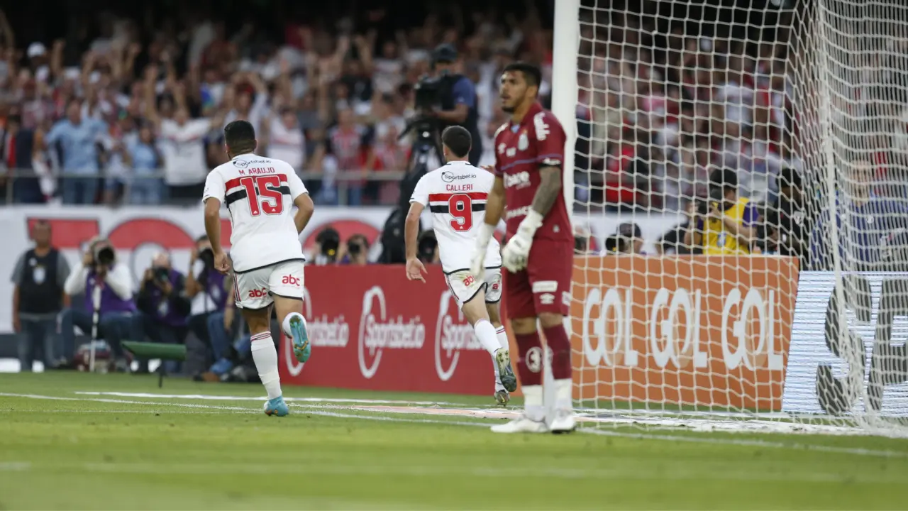 Confira o retrospecto dos últimos dez jogos entre São Paulo e Santos